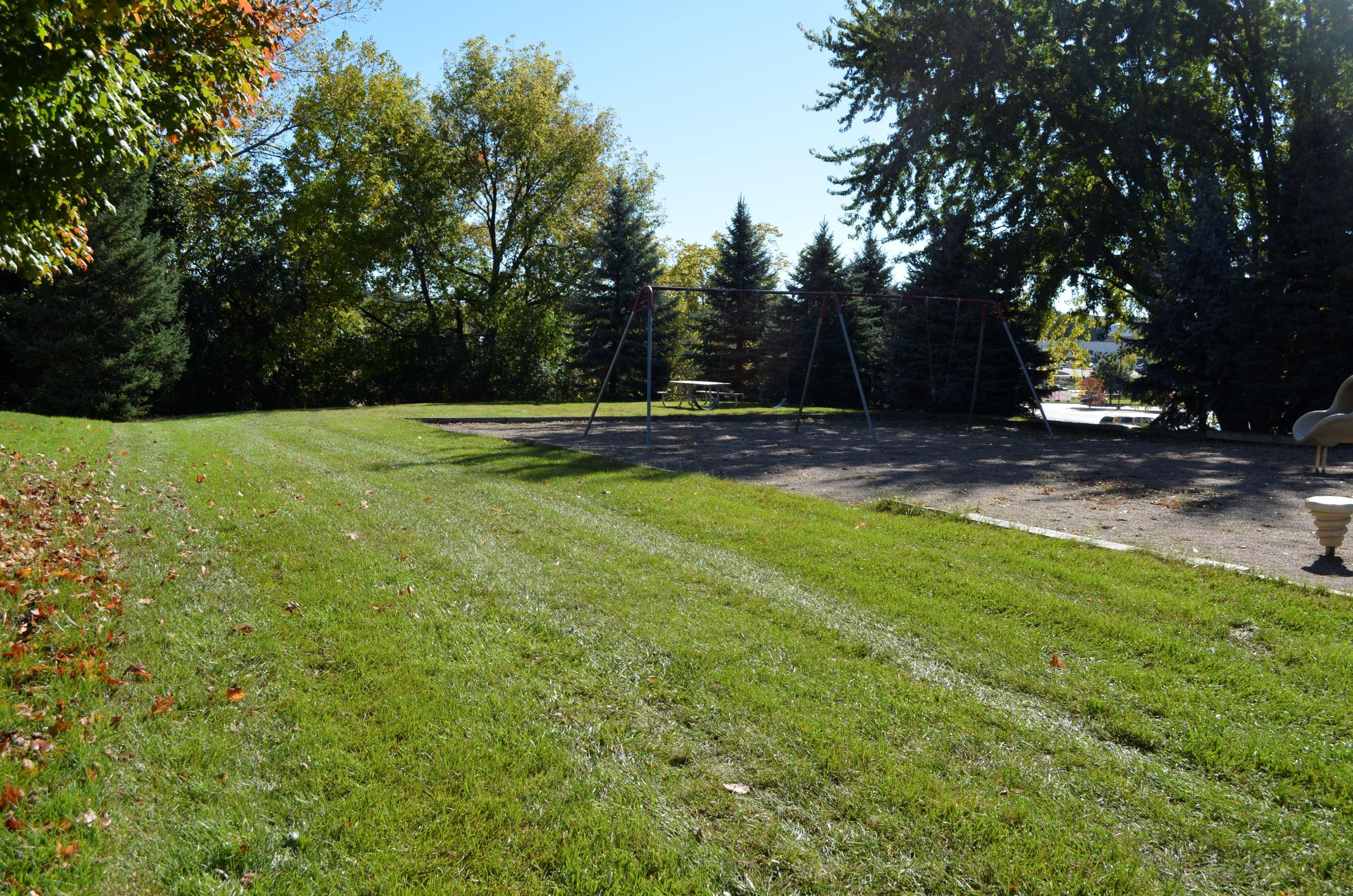 Kenmore Park Playground Swings