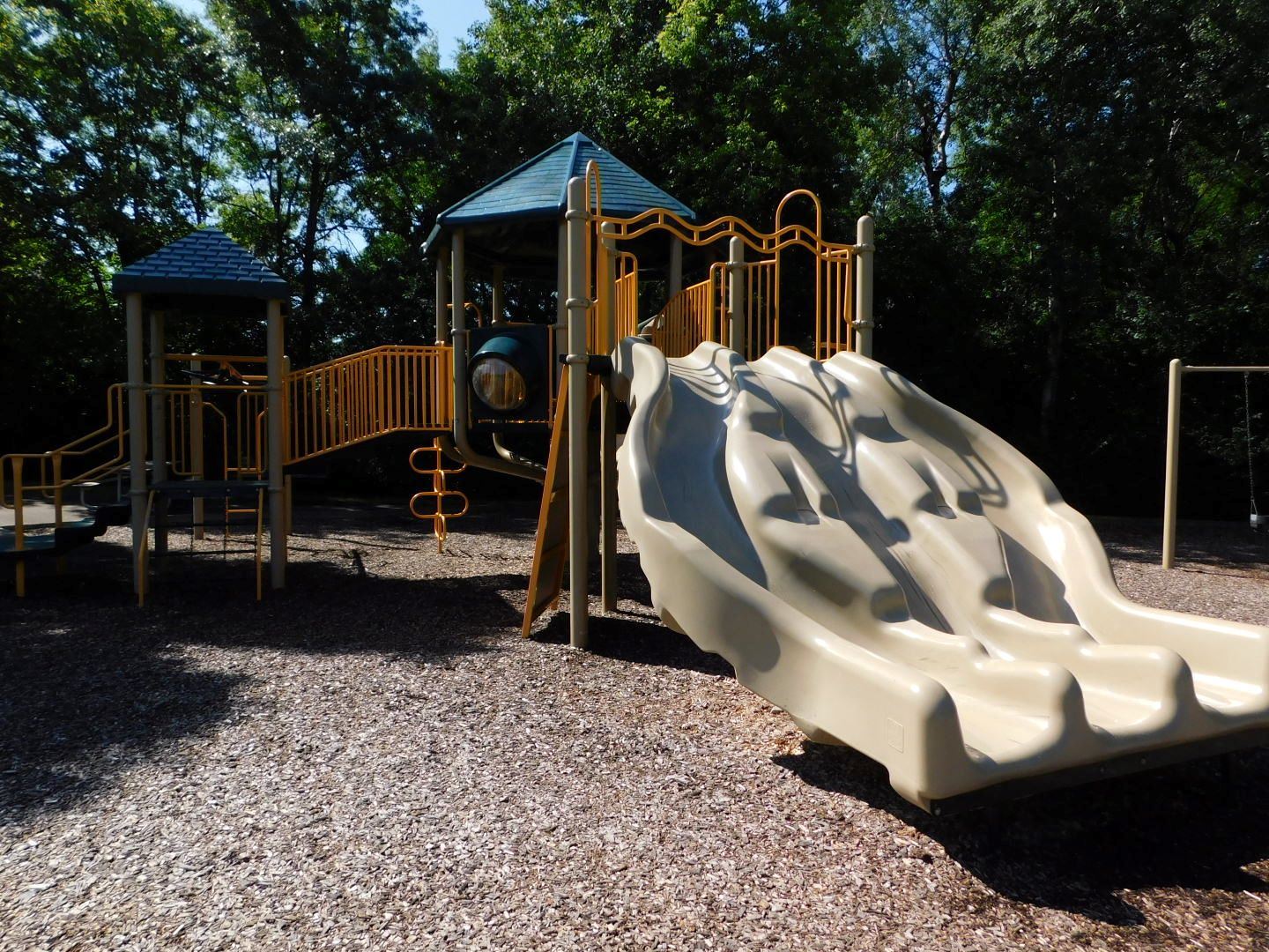 Lynwood Heights Playground