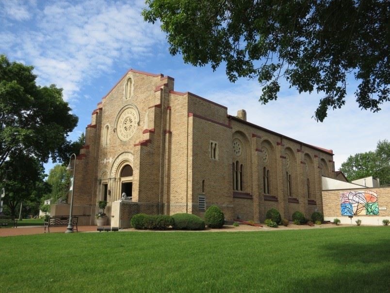 Outside of Arts Center